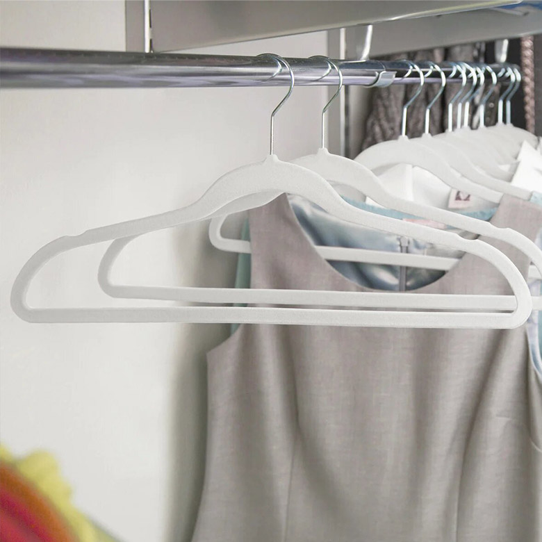 Gancho gris de terciopelo elegante - Imagen 3