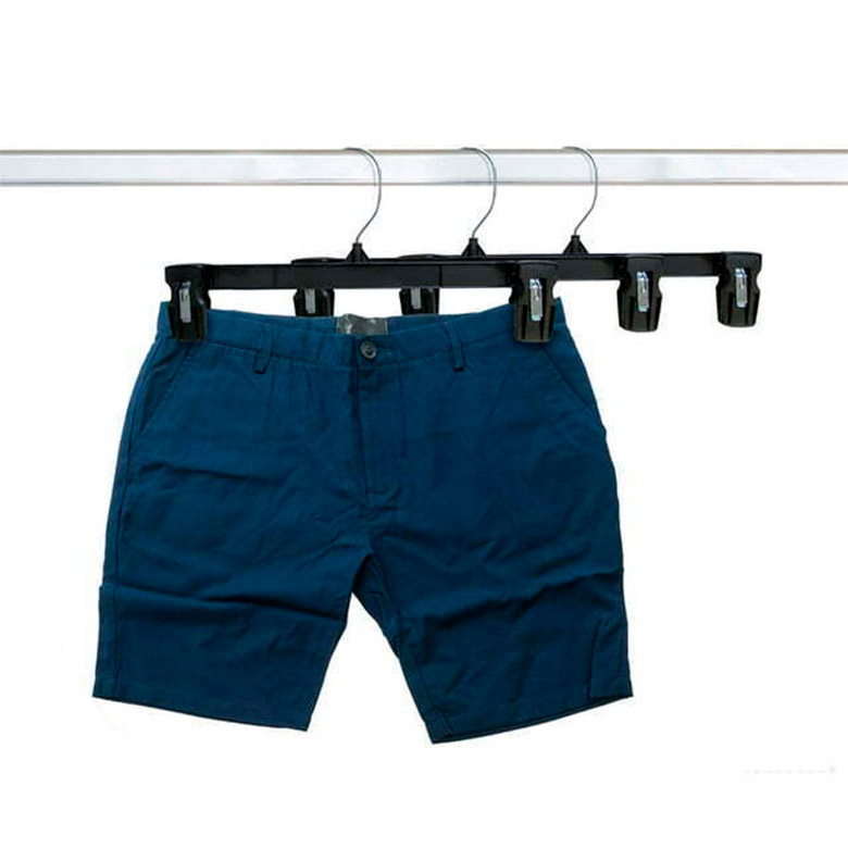 Gancho de plástico negro con pinzas - Imagen 3