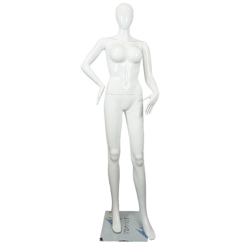 Maniquí de mujer cuerpo completo brazos en pose